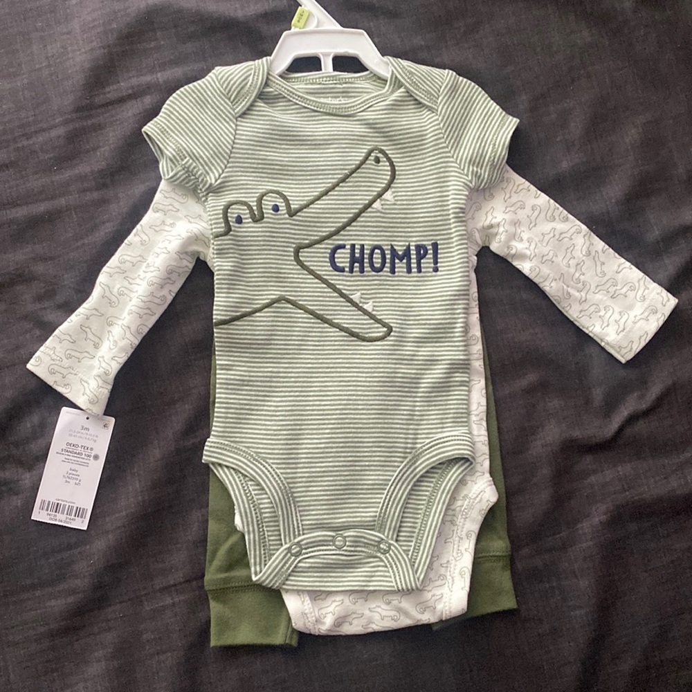 3 piece baby boy outfit…two onsies & one pair of pants ….Size 3 months…brand new